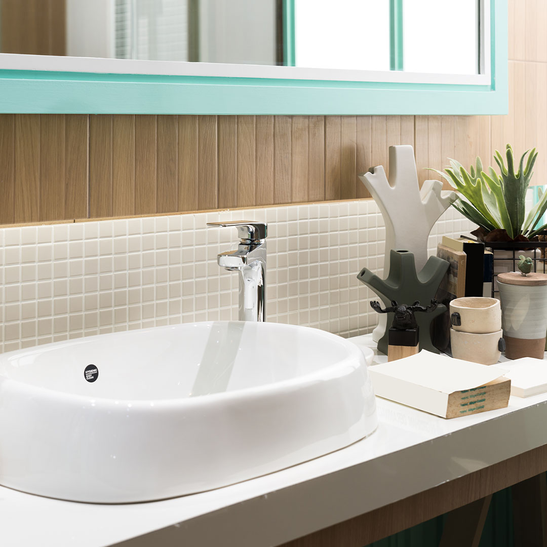 a pretty looking sink