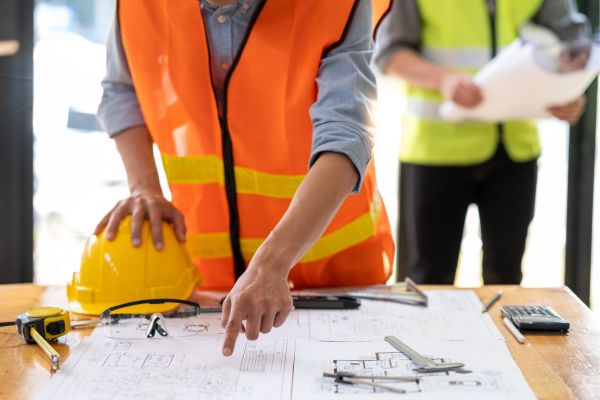 contractors discussing remodel designs